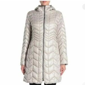 NWT-Kenneth Cole New York Hooded Puffer - Large